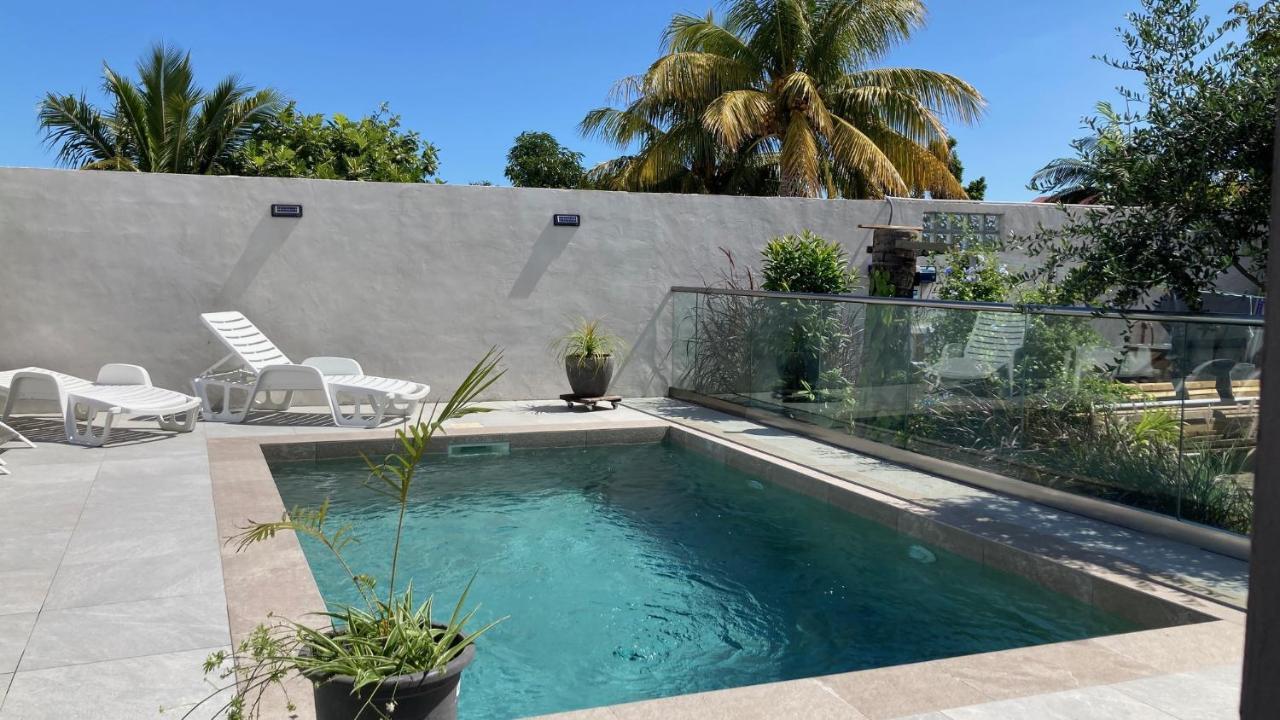 2 Chambres Avec Piscine Dans Maison Creole Saint Pierre Exterior foto